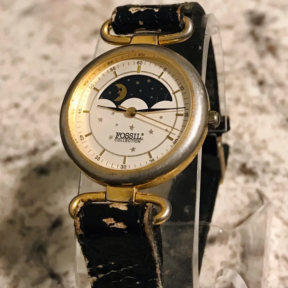 RARE 1984 FOSSIL COLLECTION MOON PHASE WATCH